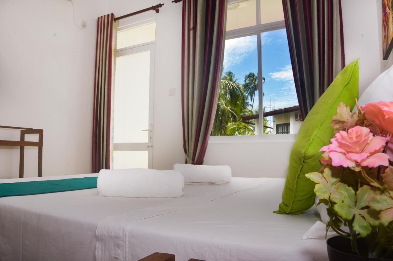 Di Sicuro Tourist Inn Hikkaduwa Eksteriør billede